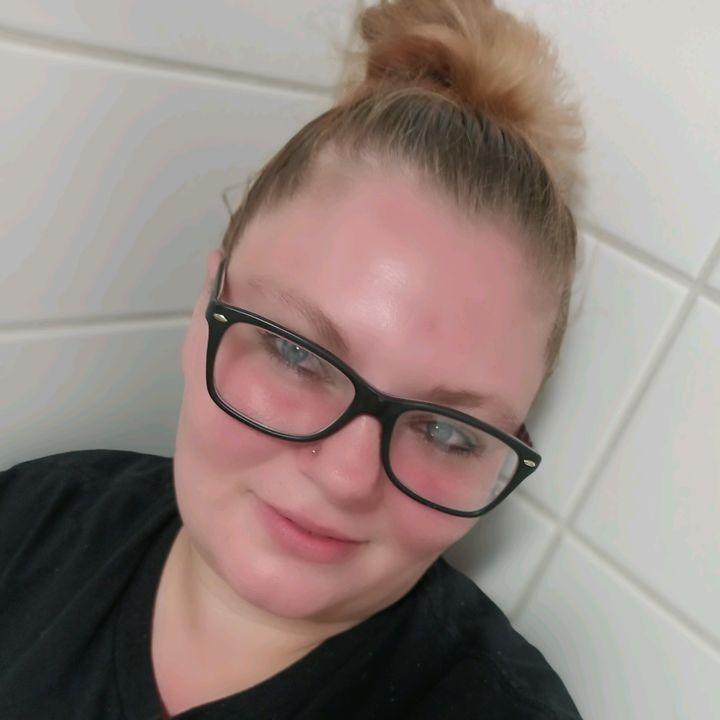 Profile Picture of your favorite person (@dorothy.slusher) on Tiktok