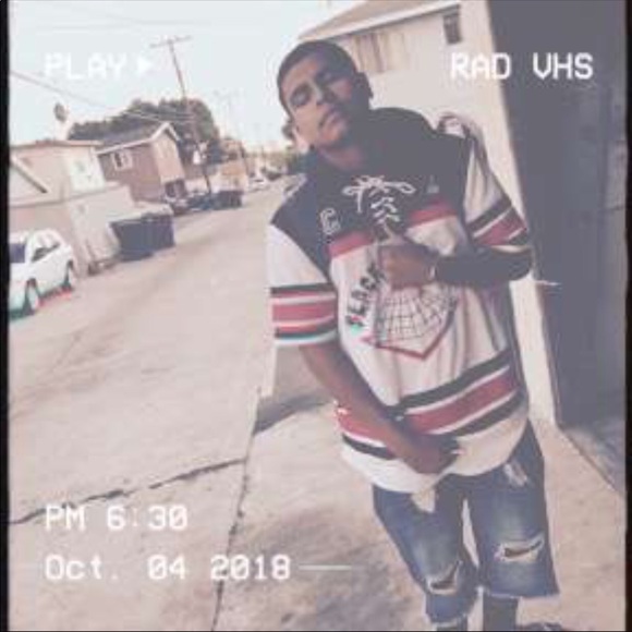 Profile Picture of Franko Lara (@frankolara) on Poshmark