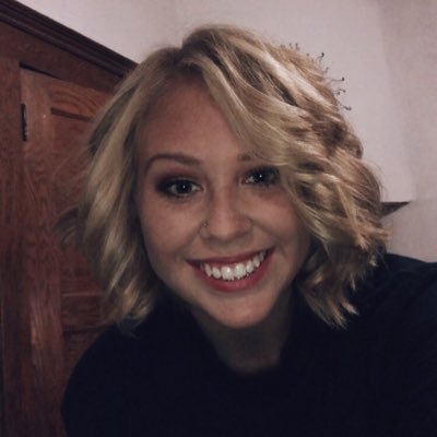 Profile Picture of Sydney 🌼on Twitter