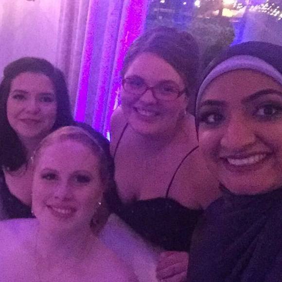 Jennifer Magarinos - Poshmark Profile Picture of Jennifer Magarinos (@jennymagz) on Poshmark