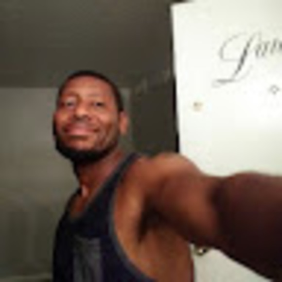 Profile Picture of James Forbes (@jamesforbes8252) on Poshmark