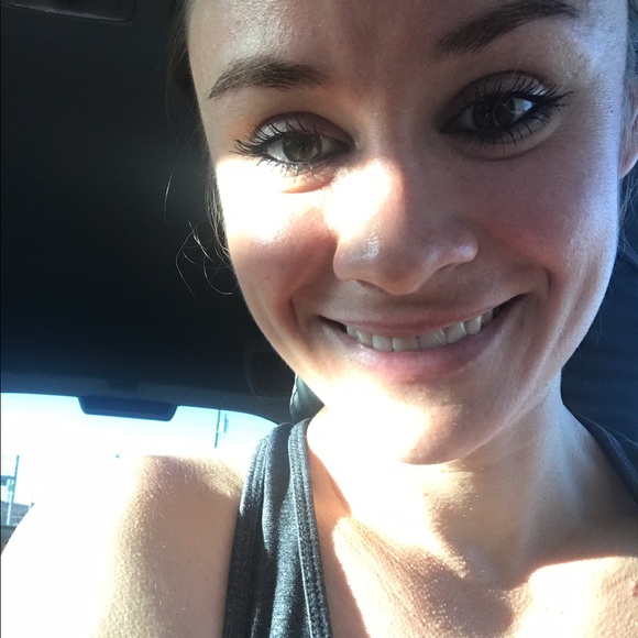 Profile Picture of Whitney Biel (@whitbiel) on Poshmark