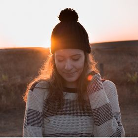 Profile Picture of Júlia Fonte (@jliafonte) on Pinterest