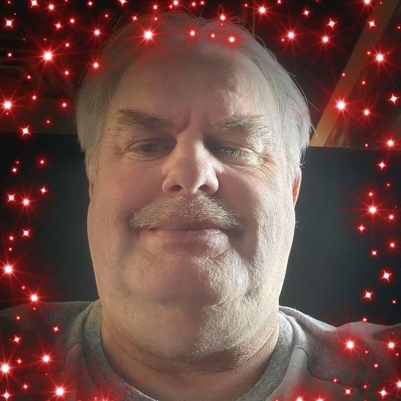 Profile Picture of Alex Moore (@alexmoore784) on Poshmark