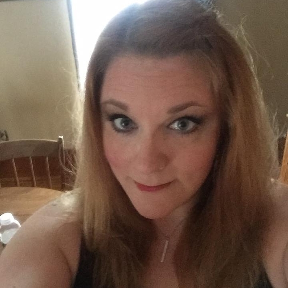 Profile Picture of Chandra Goschke (@cgoschkereimer) on Poshmark