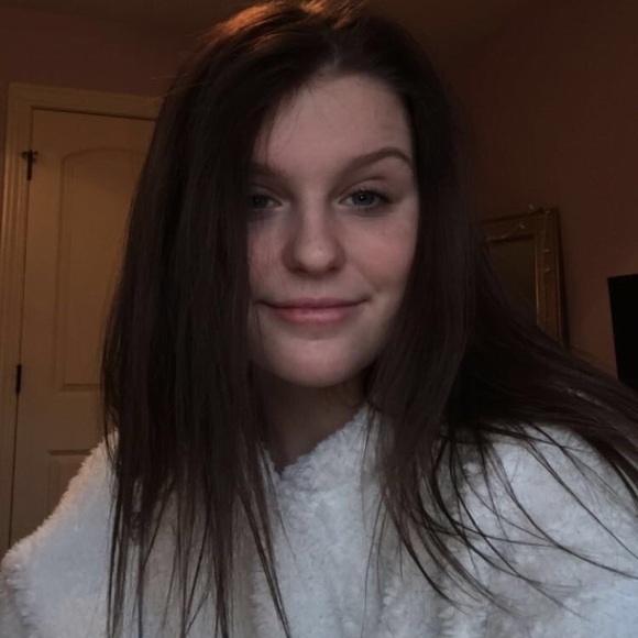 Profile Picture of Mackenzie Higgins (@mackhiggin) on Poshmark