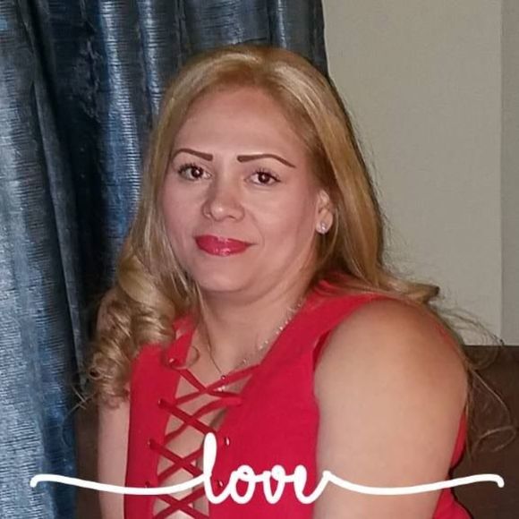 Profile Picture of Kenia Ayala (@keniaayala198) on Poshmark