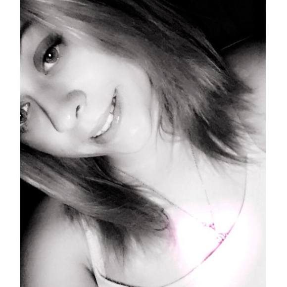 Profile Picture of Cheyene Lauffenburger (@cheyene_l) on Poshmark