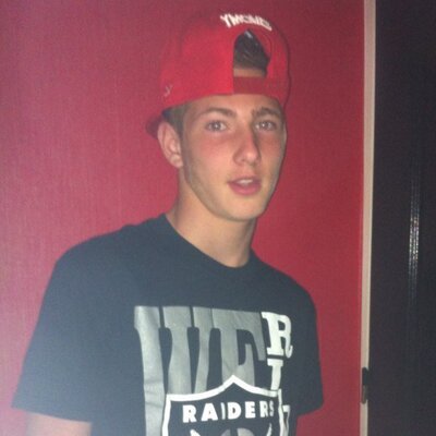 Profile Picture of Logan Samson (@logan_samson) on Twitter