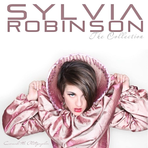 Sylvia Jordan - Poshmark Profile Picture of Sylvia Jordan (@fashion518) on Poshmark