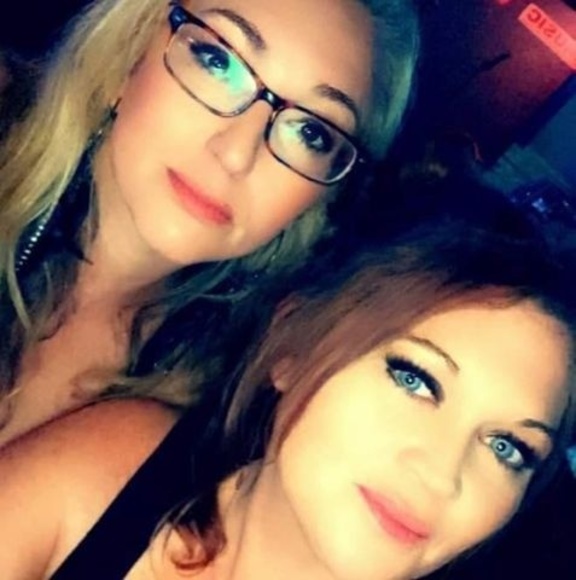 Profile Picture of Wendi Sneed (@wendisneed) on Poshmark