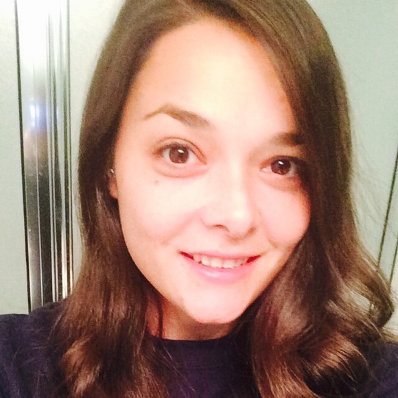 Profile Picture of Samantha Daly (@sdales17) on Poshmark