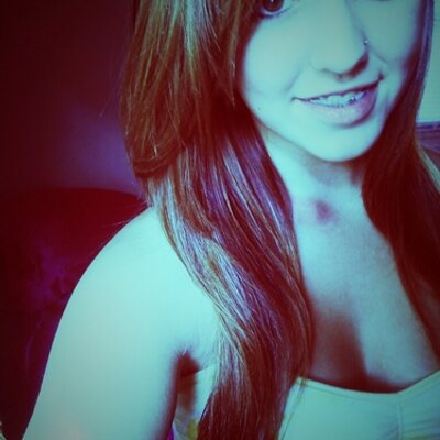 Profile Picture of Sydney Roach (@Sydnaay_Marie) on Twitter