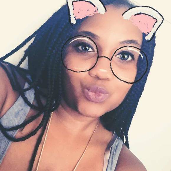 Profile Picture of Dominique Roberts (@nique478) on Poshmark