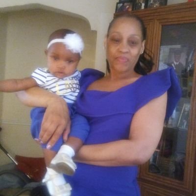 Profile Picture of Deborah DICKSON (@Deborah93580135) on Twitter