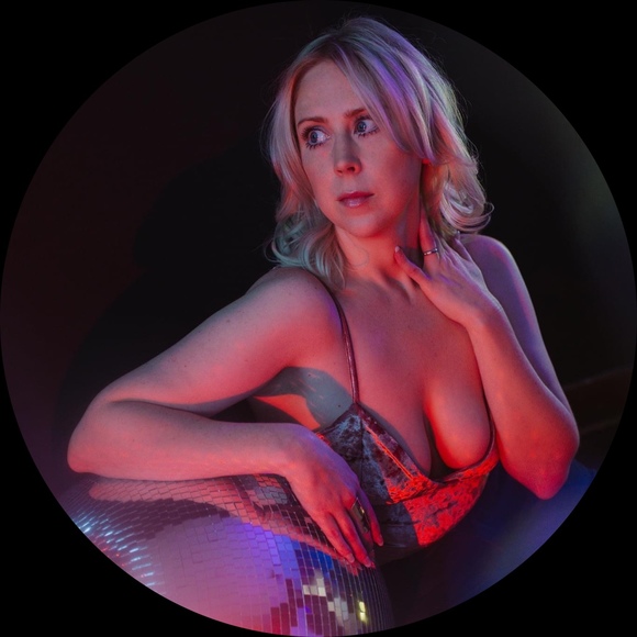 Profile Picture of Maren Oltvedt (@moltvedt) on Poshmark