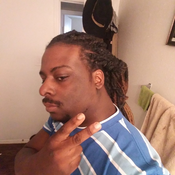 Profile Picture of Dwayne Lewis (@genesis5044) on Poshmark