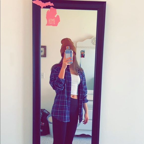 Profile Picture of Faith Berends (@faithberends) on Poshmark