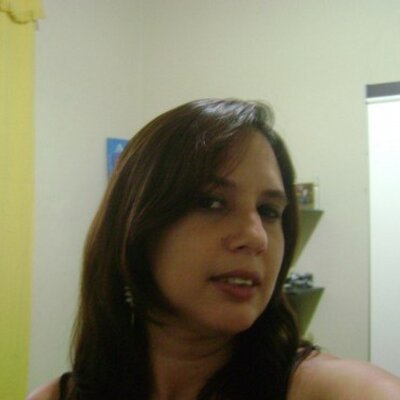 Profile Picture of Ana Paula (@paullabit) on Twitter