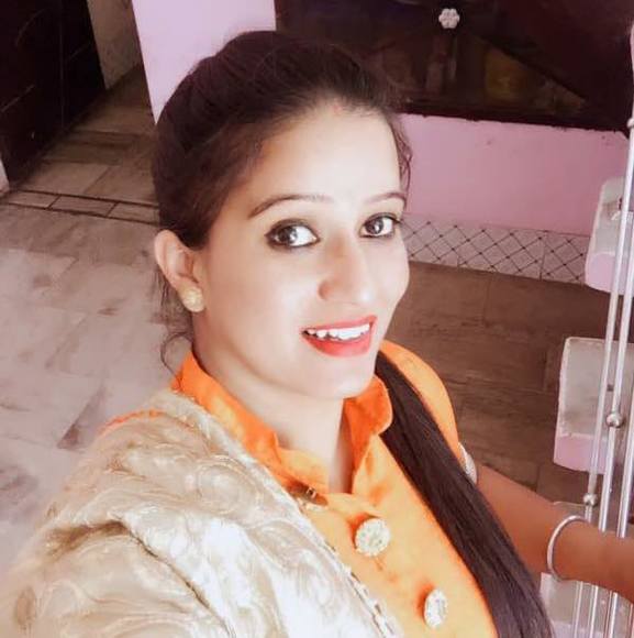 Profile Picture of Beant Grewal (@beantsidhu28) on Poshmark