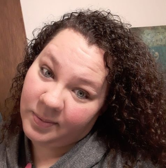 Profile Picture of Tara Springer (@taraspringer277) on Poshmark