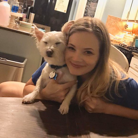 Profile Picture of Crystal Buxton (@crystalbuxton) on Poshmark