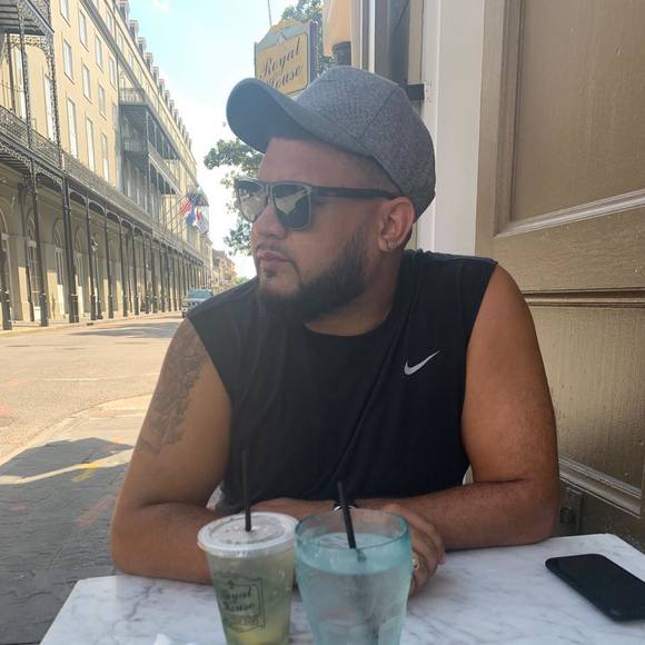 Profile Picture of Felix Linares (@linares2708) on Poshmark