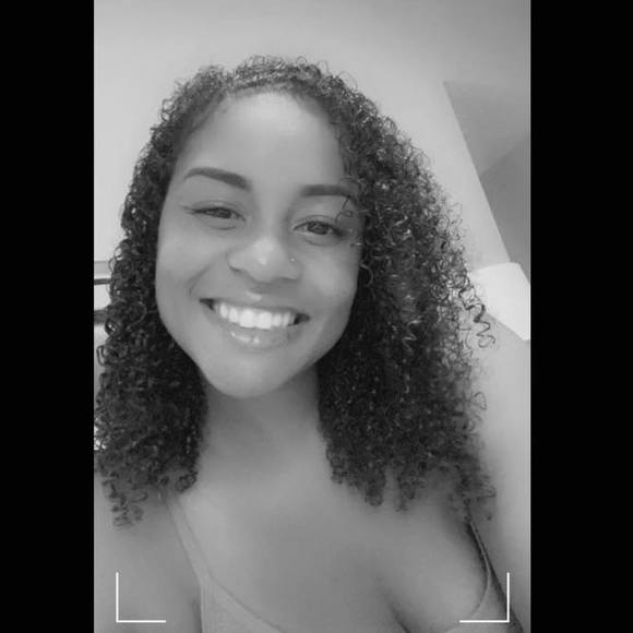 Shavonne Walker - Poshmark Profile Picture of Shavonne Walker (@vonnerenee) on Poshmark