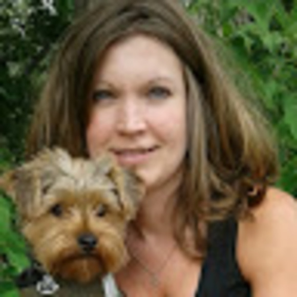 Profile Picture of Crystal Schmidt (@bcschmidt85) on Poshmark