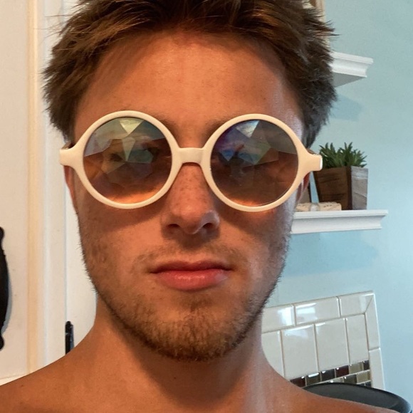 Profile Picture of Christian Wallace (@christianwal372) on Poshmark