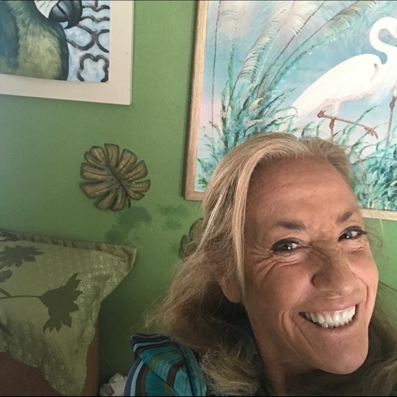 Profile Picture of Kathleen Bixby (@bixbysrus) on Poshmark