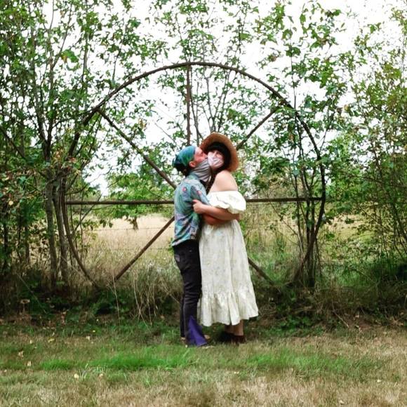 Profile Picture of Moon Ray (@moon_ray) on Poshmark