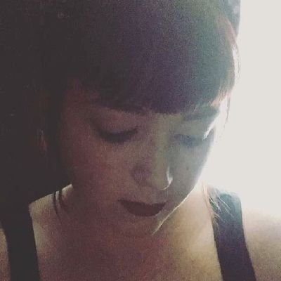 Profile Picture of Amanda Crum (@MandyGCrum) on Twitter