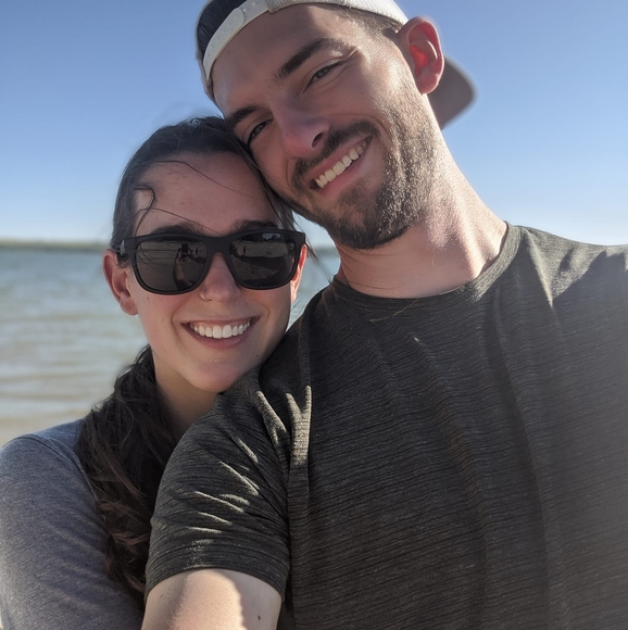 Profile Picture of Deanna Laugerman (@dealaug) on Poshmark