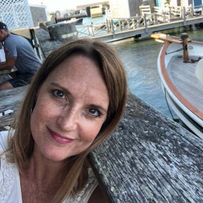 Profile Picture of Jennifer Patterson (@JenJPatterson) on Twitter