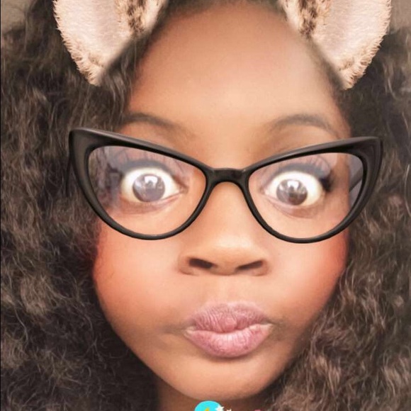 Profile Picture of Brianna Neeley (@briqnnq) on Poshmark