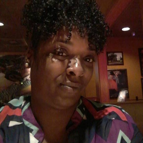 Profile Picture of Felicia Conway (@fconway1) on Poshmark