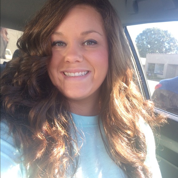 Profile Picture of Paige Rickman (@paigerickman) on Poshmark