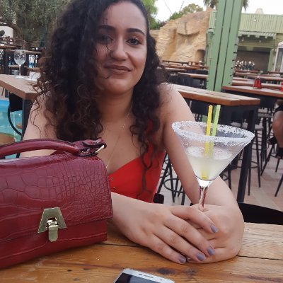 Profile Picture of Faten (@Cassie2Kim) on Twitter