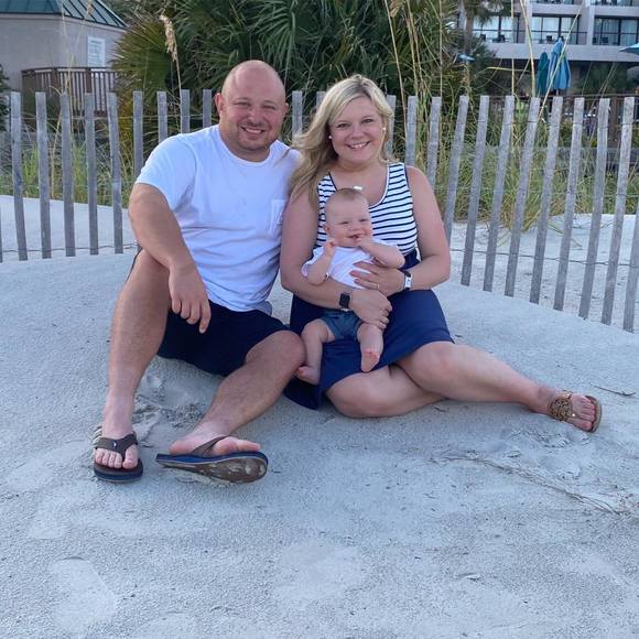 Profile Picture of Sara Fishbein (@slfishbein) on Poshmark