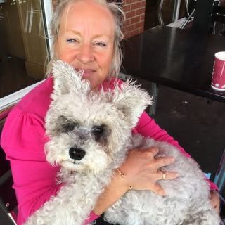 Profile Picture of Paula Dicks (@woodlesway) on Instagram