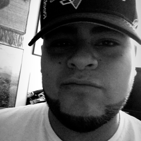 Profile Picture of Carlos alessandro Del moral ochoa (@alessandrodmo) on Poshmark