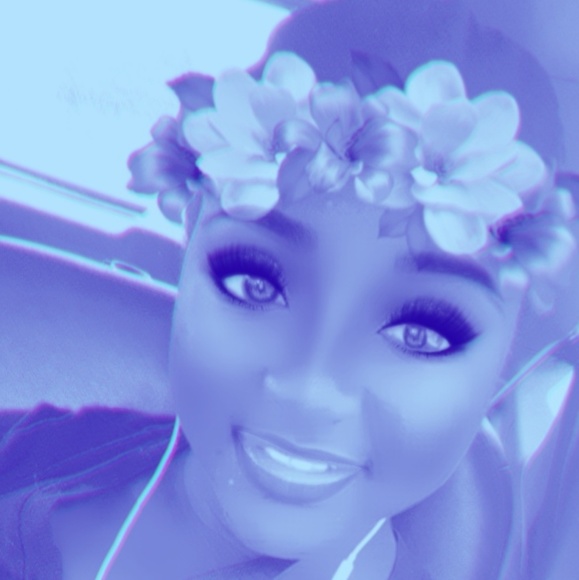 Graisyn Frison - Poshmark Profile Picture of Graisyn Frison (@frison_21) on Poshmark