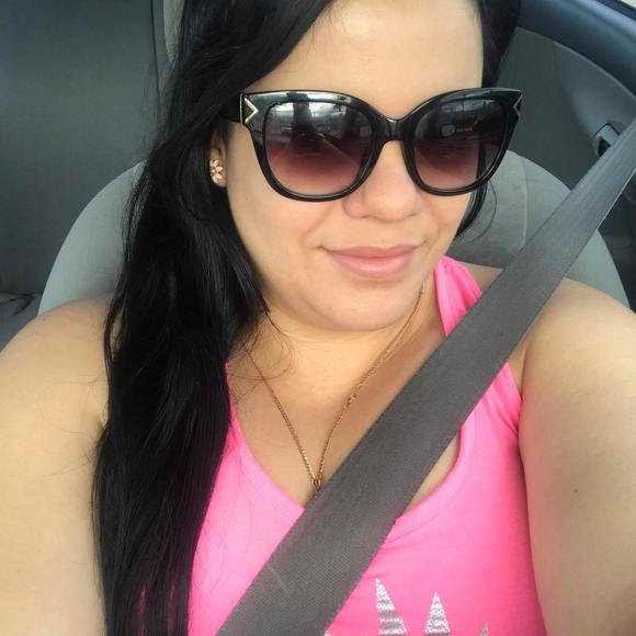 Profile Picture of Diana Abreu hernandez (@dianadedios27) on Poshmark