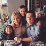 Profile Picture of 𝒩𝒶𝓃𝒸𝓎 𝒞𝓇𝑜𝓂𝑒𝓎𝑒𝓇 (@ncromeyer) on Instagram