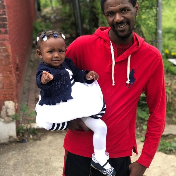 Profile Picture of Ronnie Ron (@ronnieron3800) on Poshmark