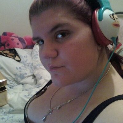 Profile Picture of Trisha Daniels (@MissDaniels2k11) on Twitter