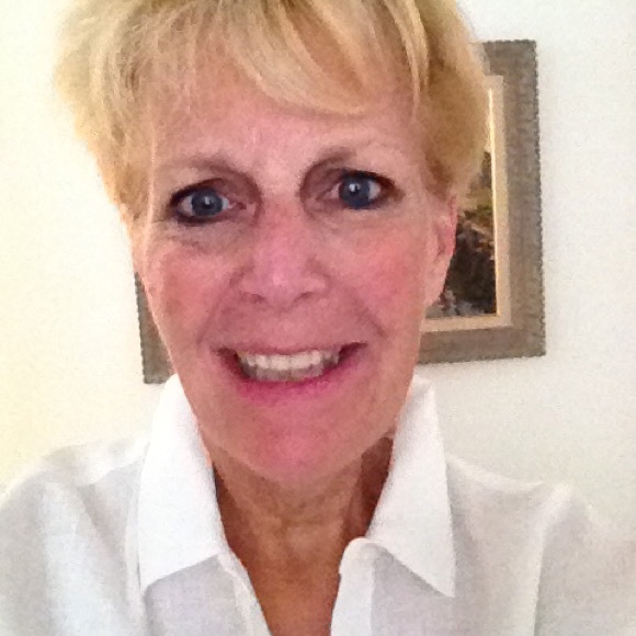 Profile Picture of Janet Greene (@janetgreene) on Poshmark