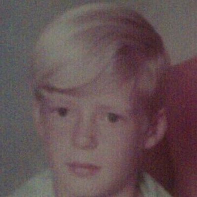 Profile Picture of Ed Fay (@EddieFay1964) on Twitter