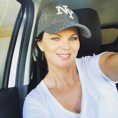 Profile Photo of Lynda Stone (@LyndaSt02750921) on Twitter